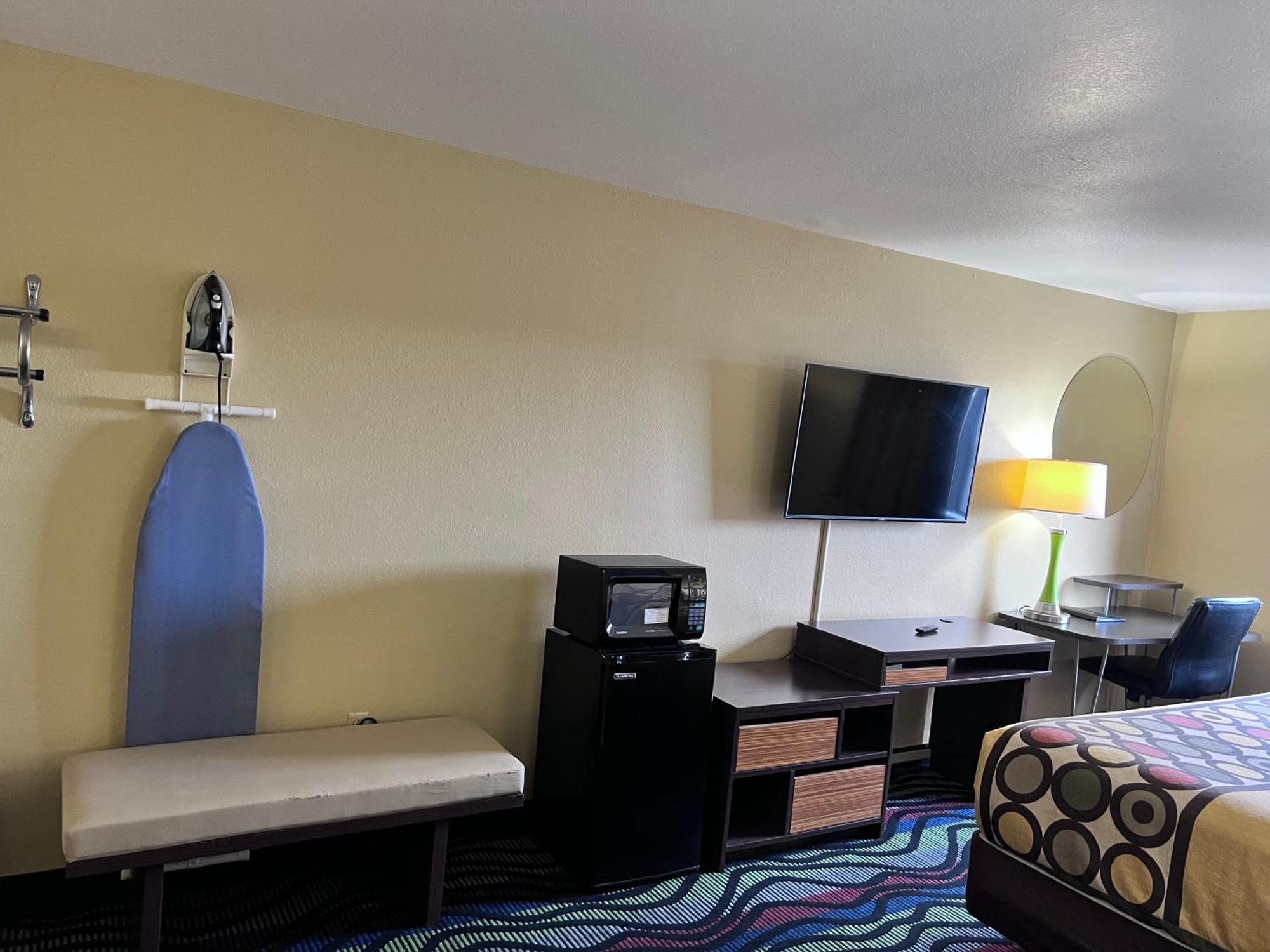 Super 8 By Wyndham Farmington Hotel Buitenkant foto